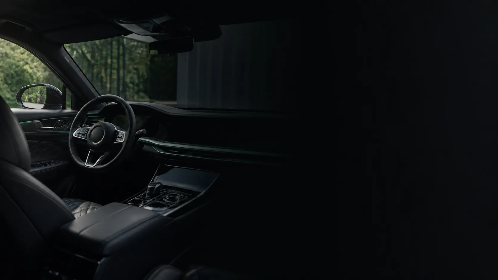 Interior automotivo premium com película aplicada